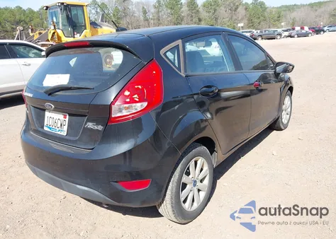 2013 Ford Fiesta Se z USA, uszkodzony, nr VIN 3FADP4EJXDM203153